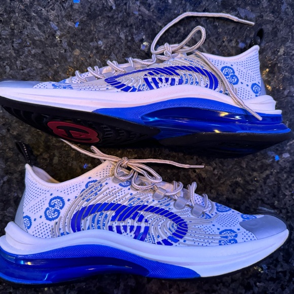 Gucci Run Sneakers Size 41 - Picture 6 of 10